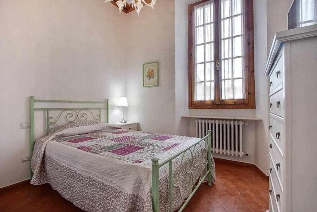 Santa Croce Elegant With Garage Apartment Florence