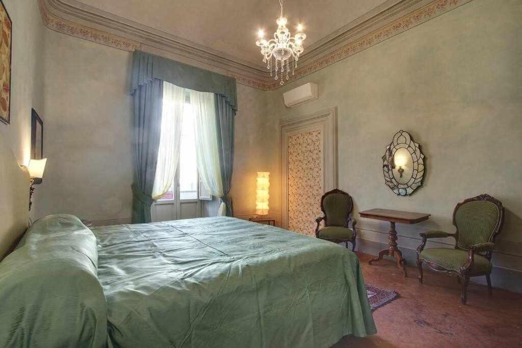 Salvemini Elegant Close To Piazza Santa Croce Apartment *
