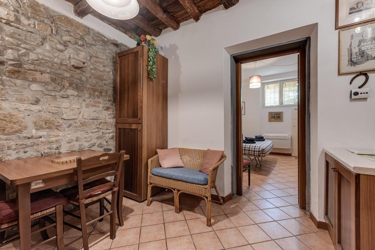 In San Frediano Apartment *