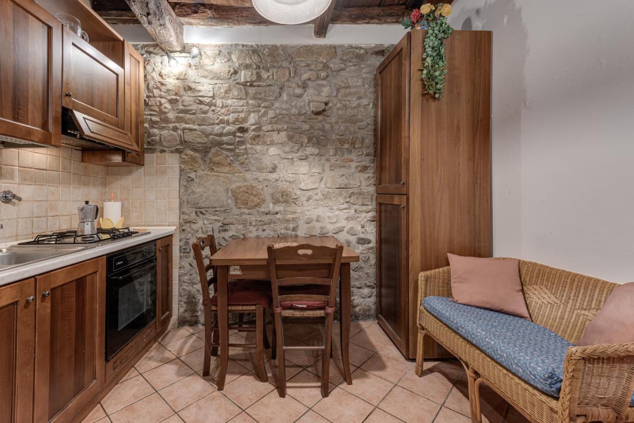 Apartment In San Frediano Florenz