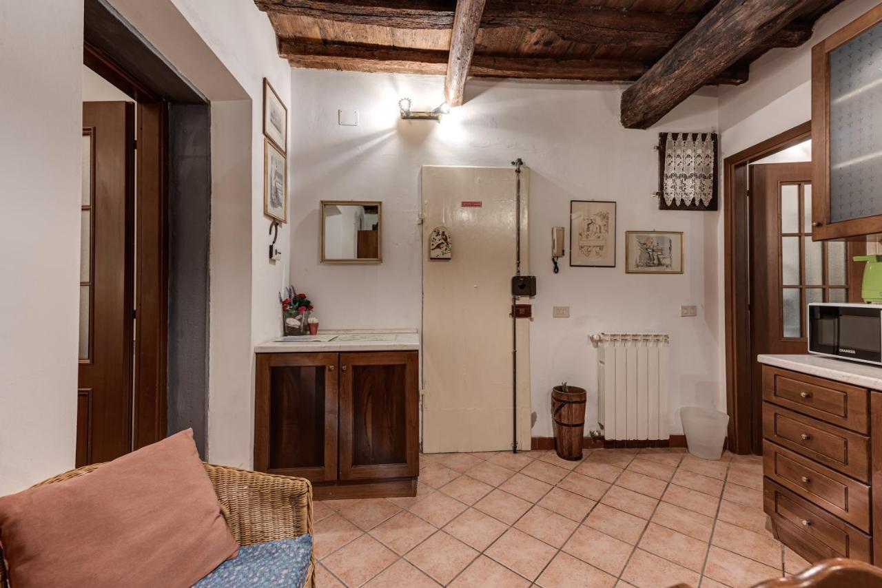 Apartment In San Frediano