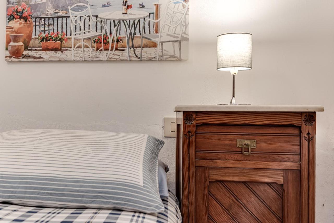 In San Frediano Apartment *