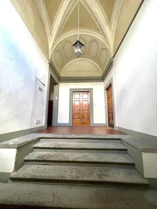New Stylish 3-room On Lungarno