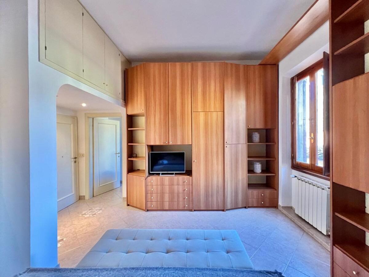 Apartment Sofy Squared San Florenz