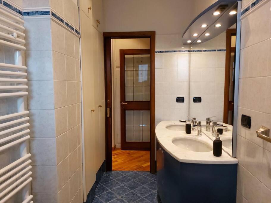Apartment Lungarno 32 With Private Parking *