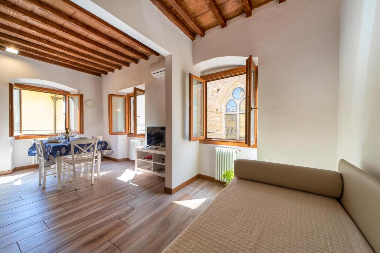 Residenza Santa Croce Apartment *