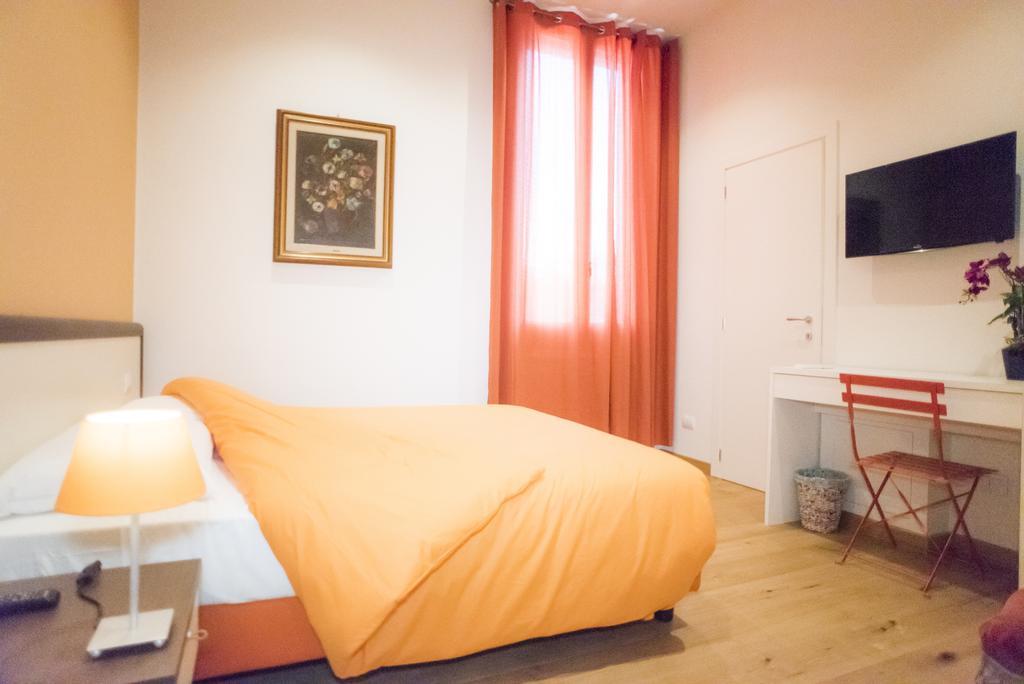 Bed & Breakfast La Piazza Florence