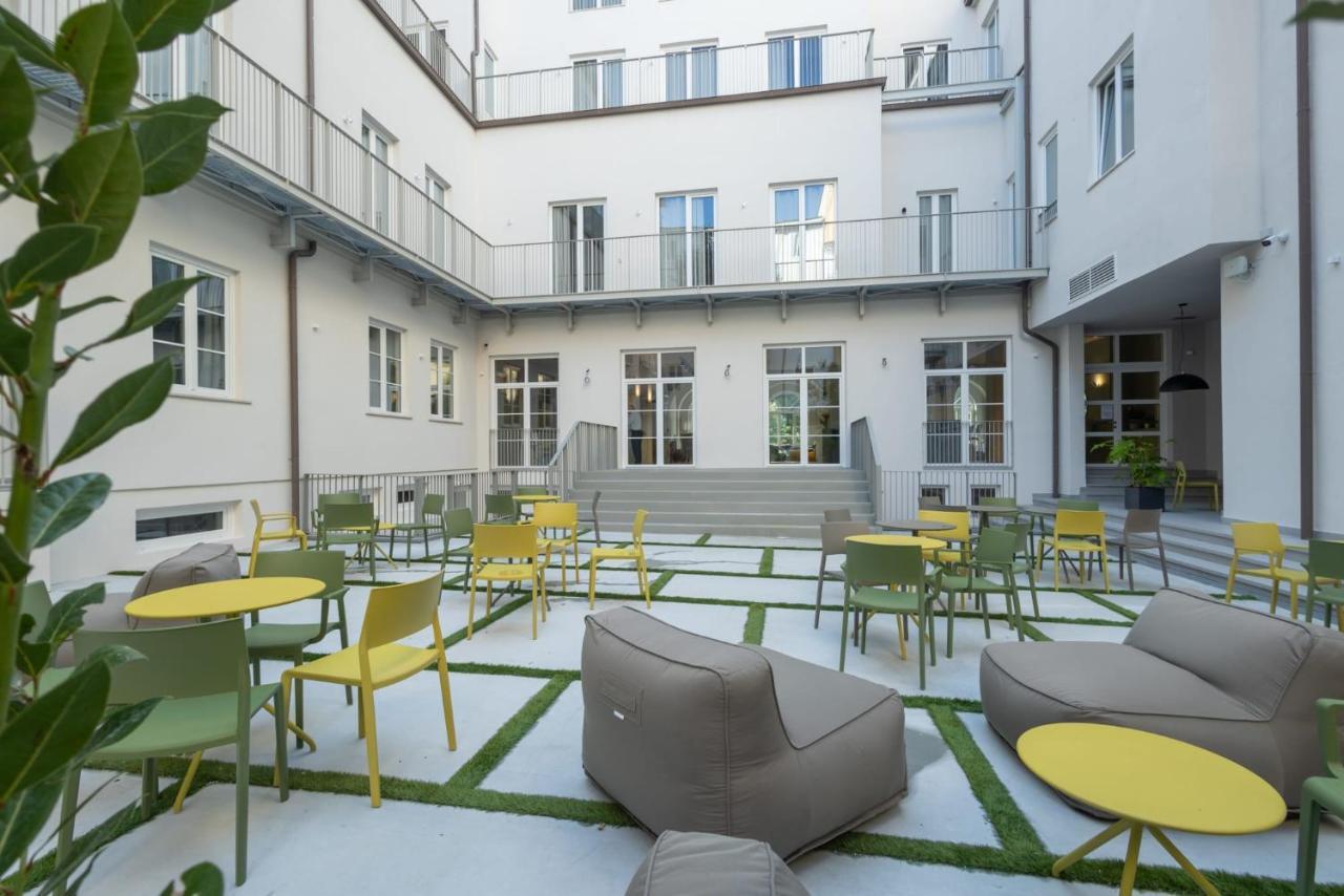 Il Santo Hostel *