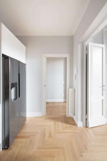 Elegant With Stunning Frescoed Ceilings * Florença