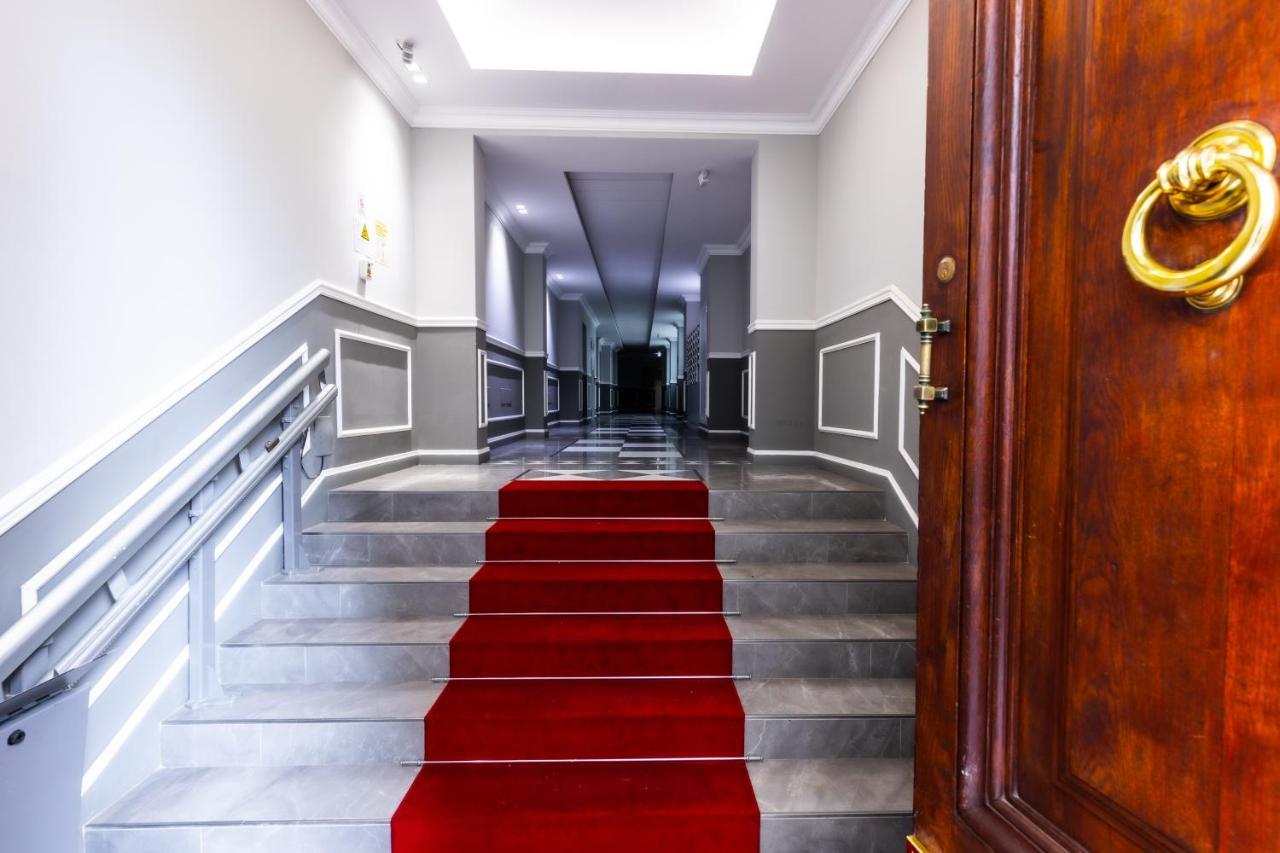 Apartment Cavour *