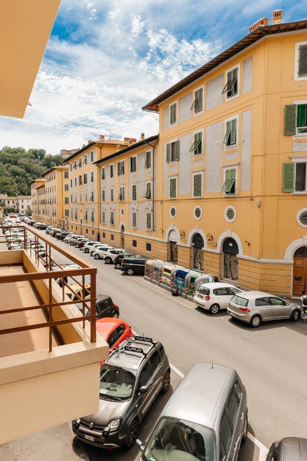 Apartment Modern In The Heart Of Florenz