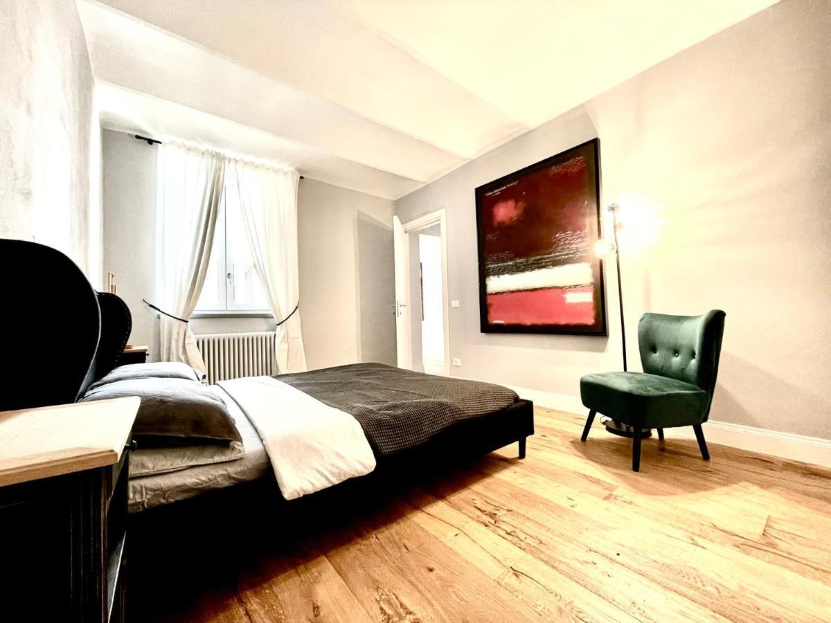 New Stylish 3-room On Lungarno Firenze
