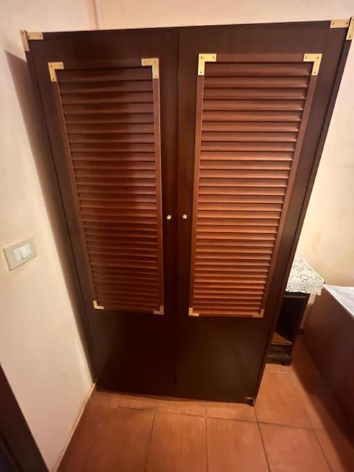 Very Central-100mt From Train Station Apartment *