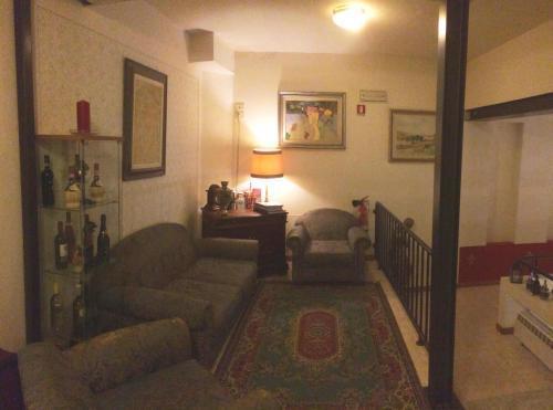 Balcony Hotel 3*