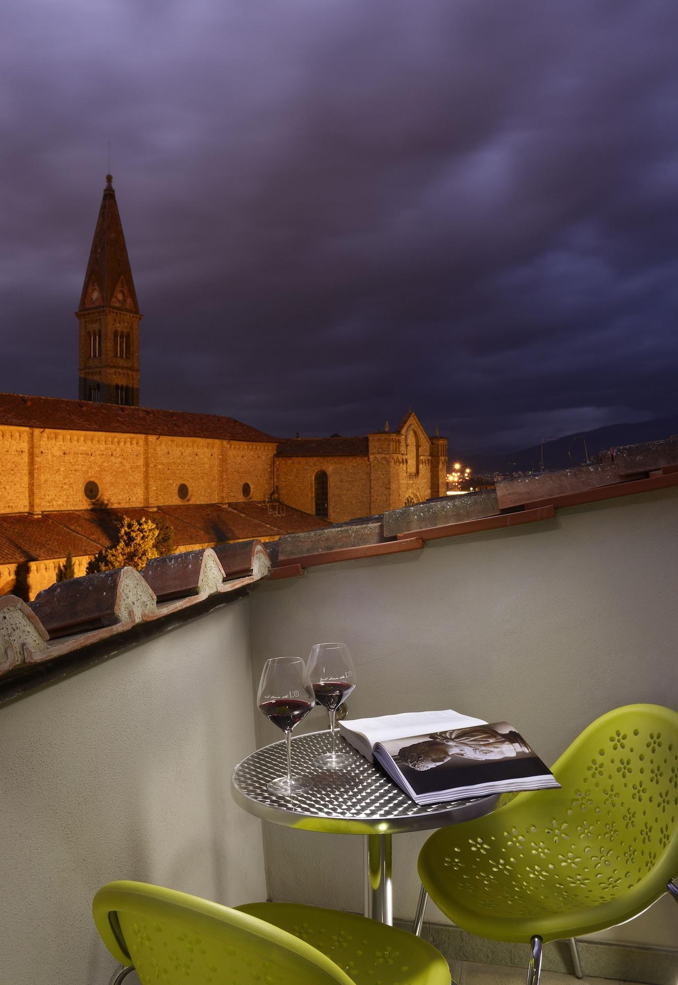 Universo - Wtb Hotel 3*