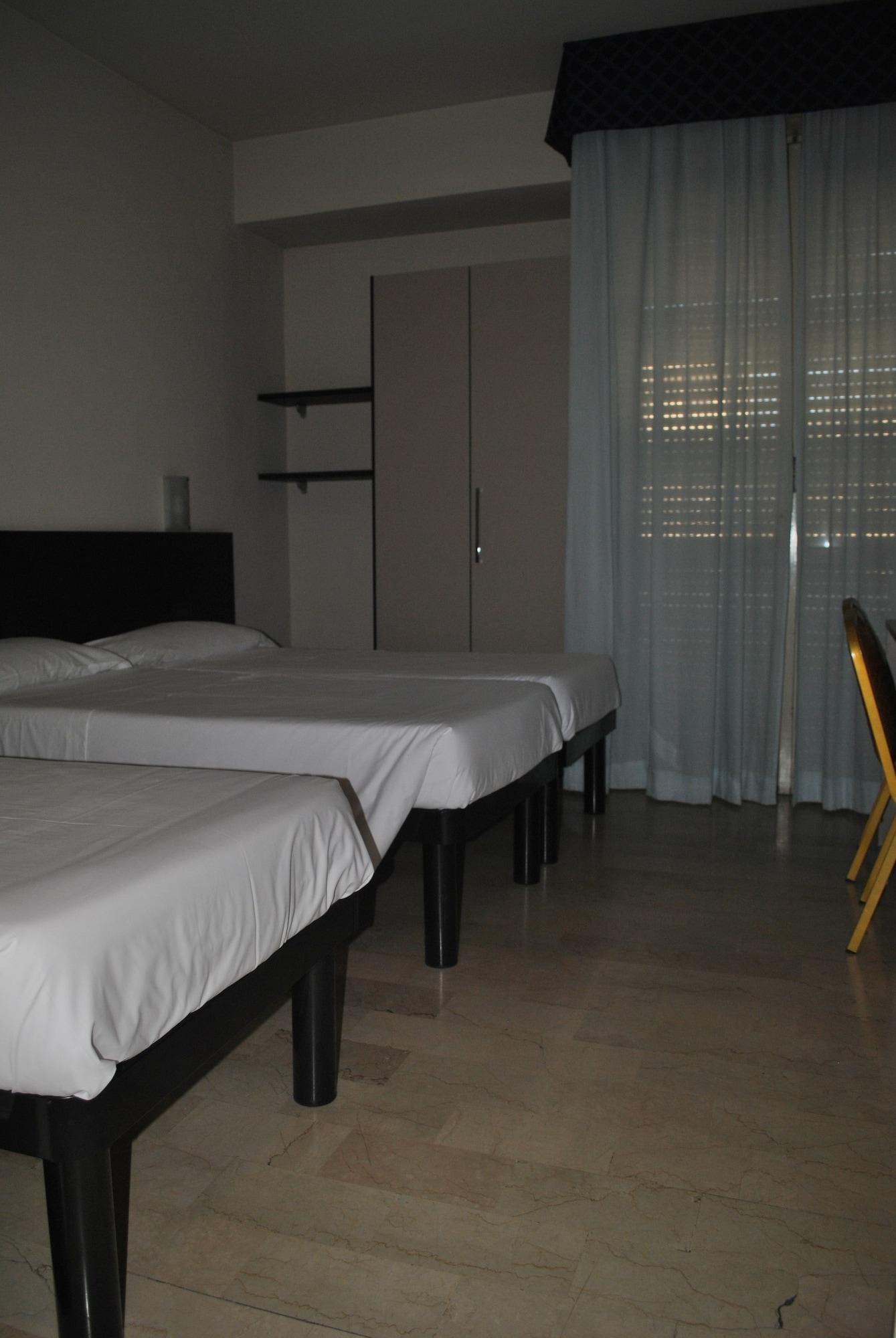 Auto Park Hotel