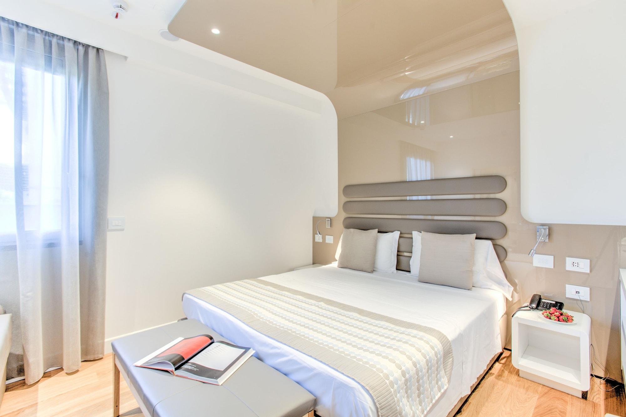 Hotel Mh & Florence