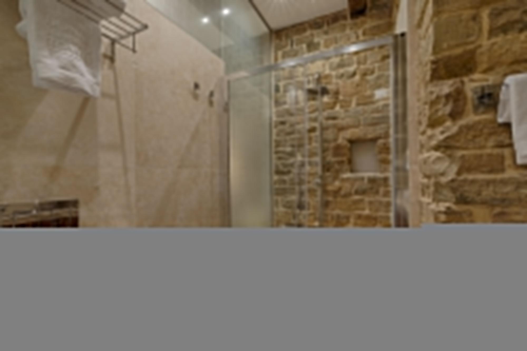 Donati Luxury Tower Hotel 5*