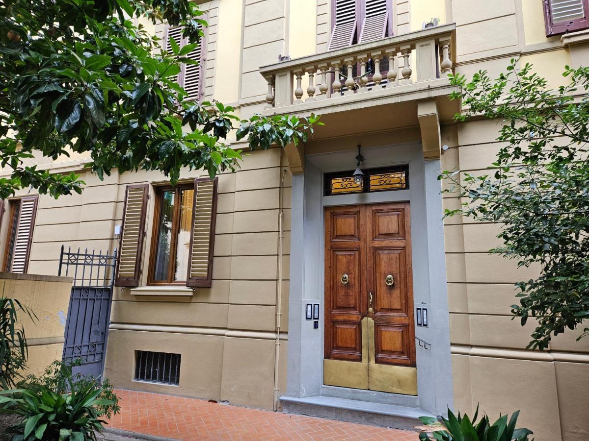 Del Roster Guest house Florence