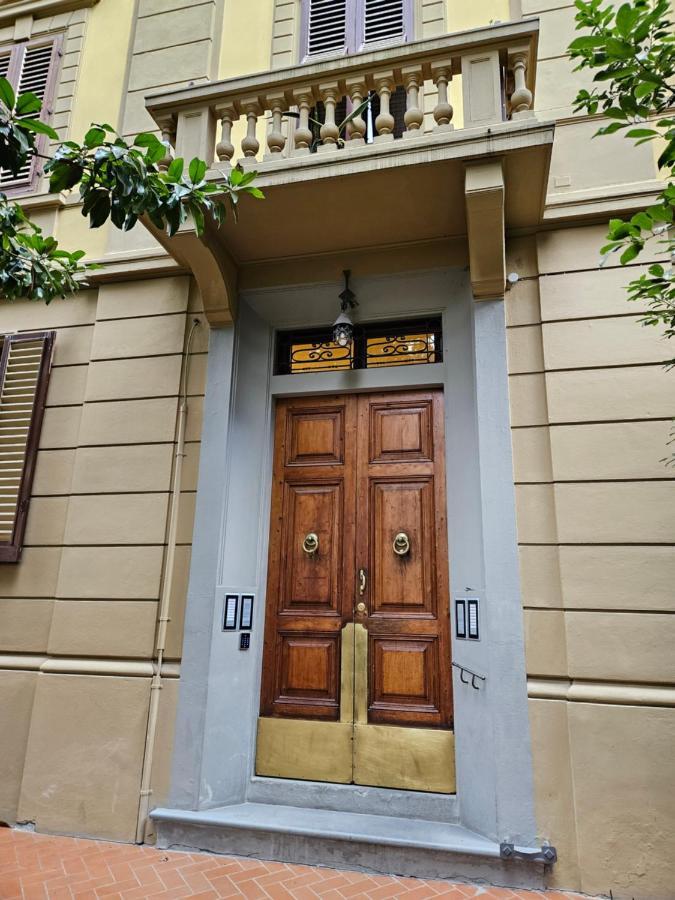 Del Roster Guest house