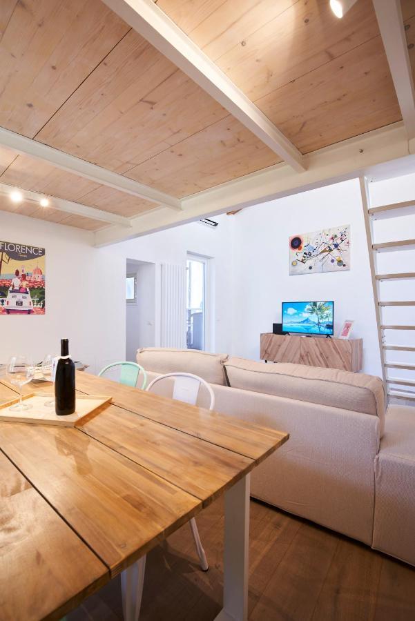 The Chianti Rooster Flat Apartment
