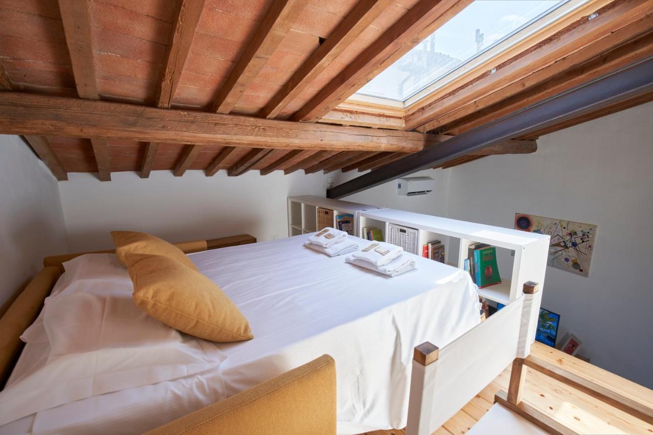 The Chianti Rooster Flat Apartment