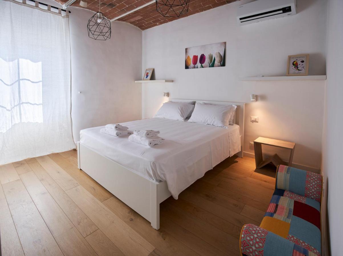 The Chianti Rooster Flat Apartment