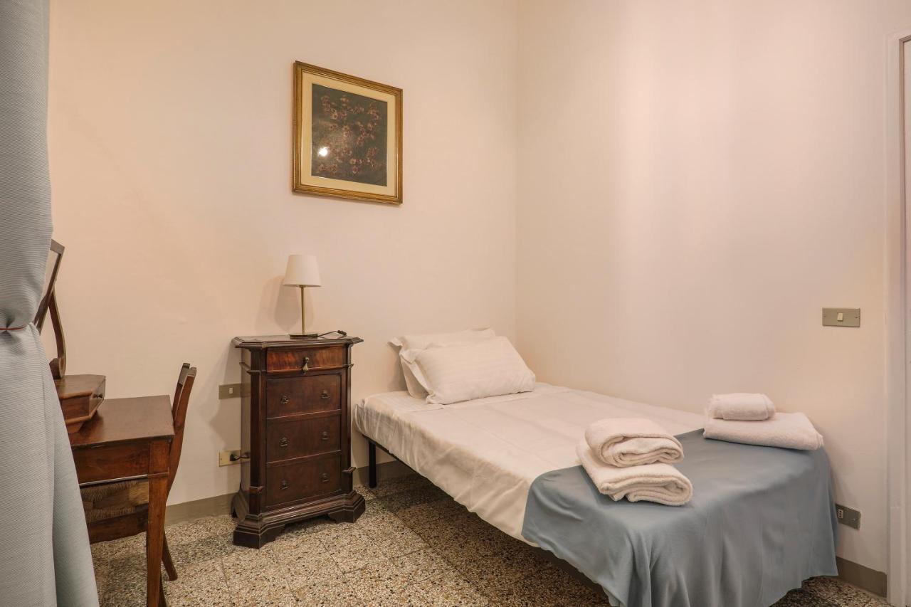 In Florence's Heart: Via Delle Seggiole Appartamento