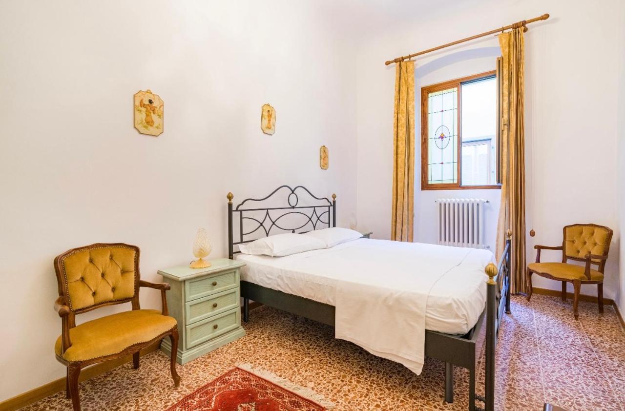 Central And Spacious Florenz