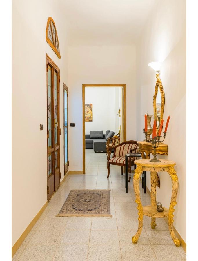 Apartment Central And Spacious