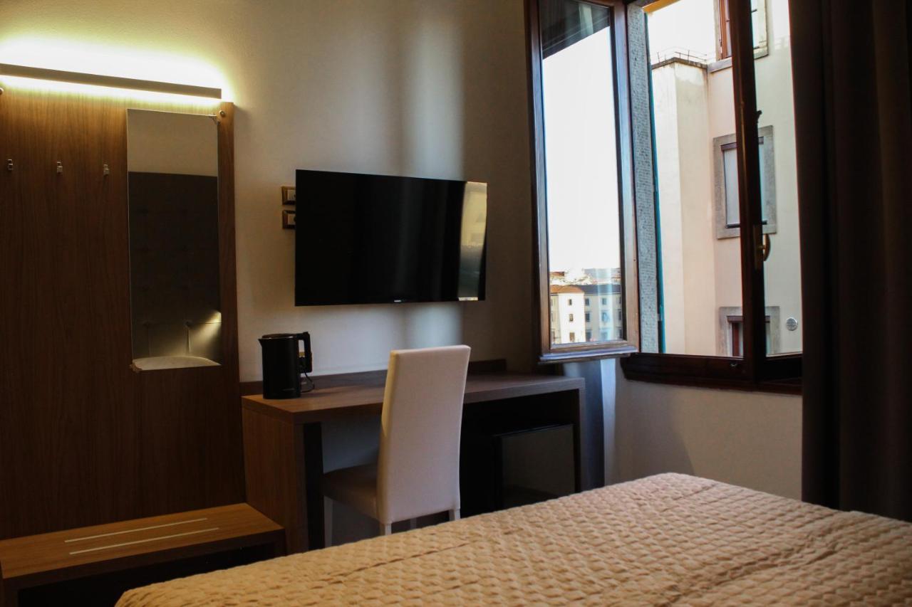 Lunart Bed & Breakfast *