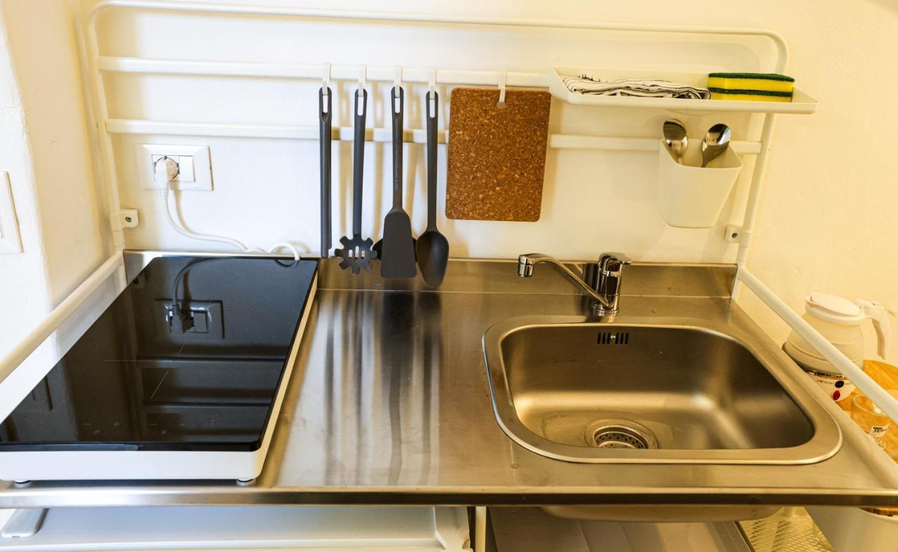 Raffaello Studio Flat Apartment