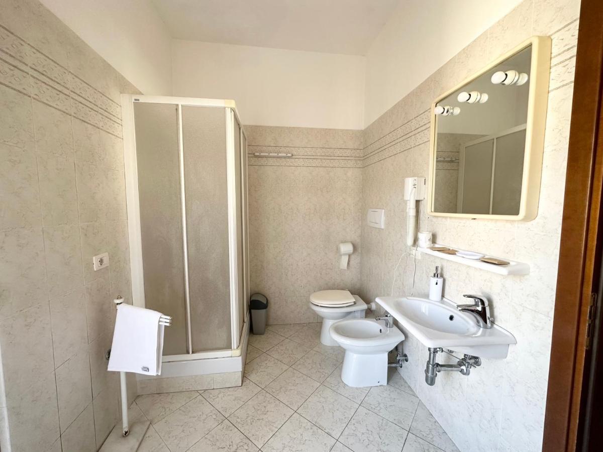 Mv Apartament 4c *