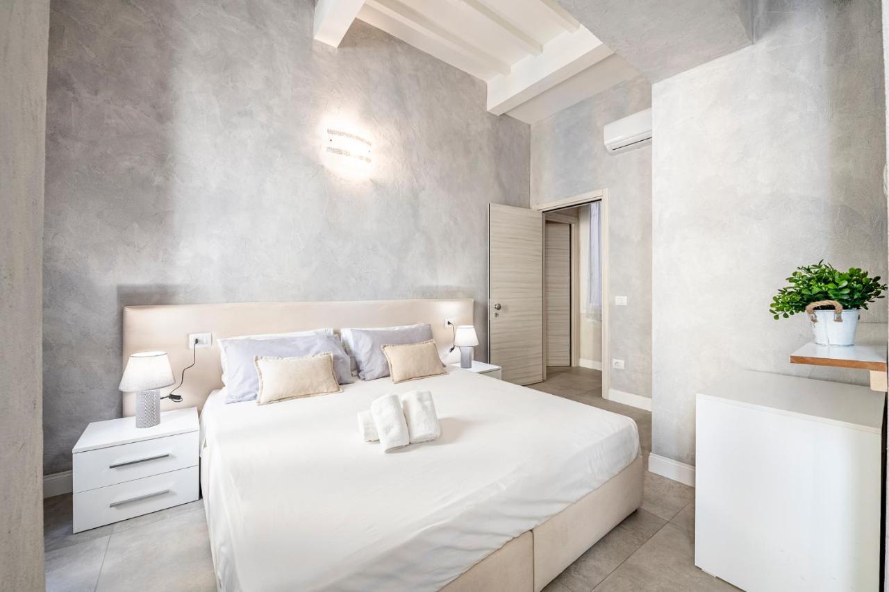 5 Minuti - Duomo Tripla Luxury Apartment