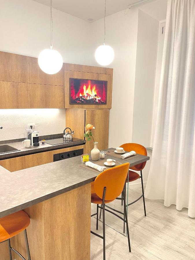 Casa Cavour Brown Appartement *