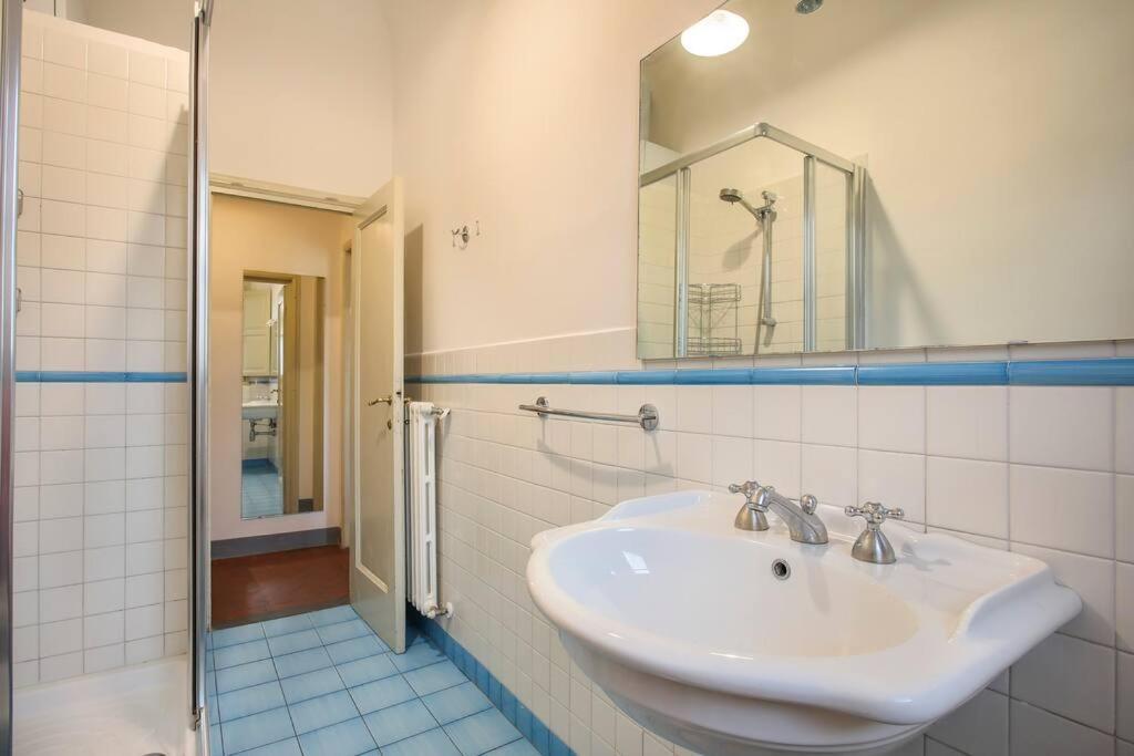 Palazzo Borghese 2 Bedroom Firenze