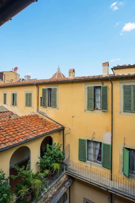 Palazzo Borghese 2 Bedroom Appartamento