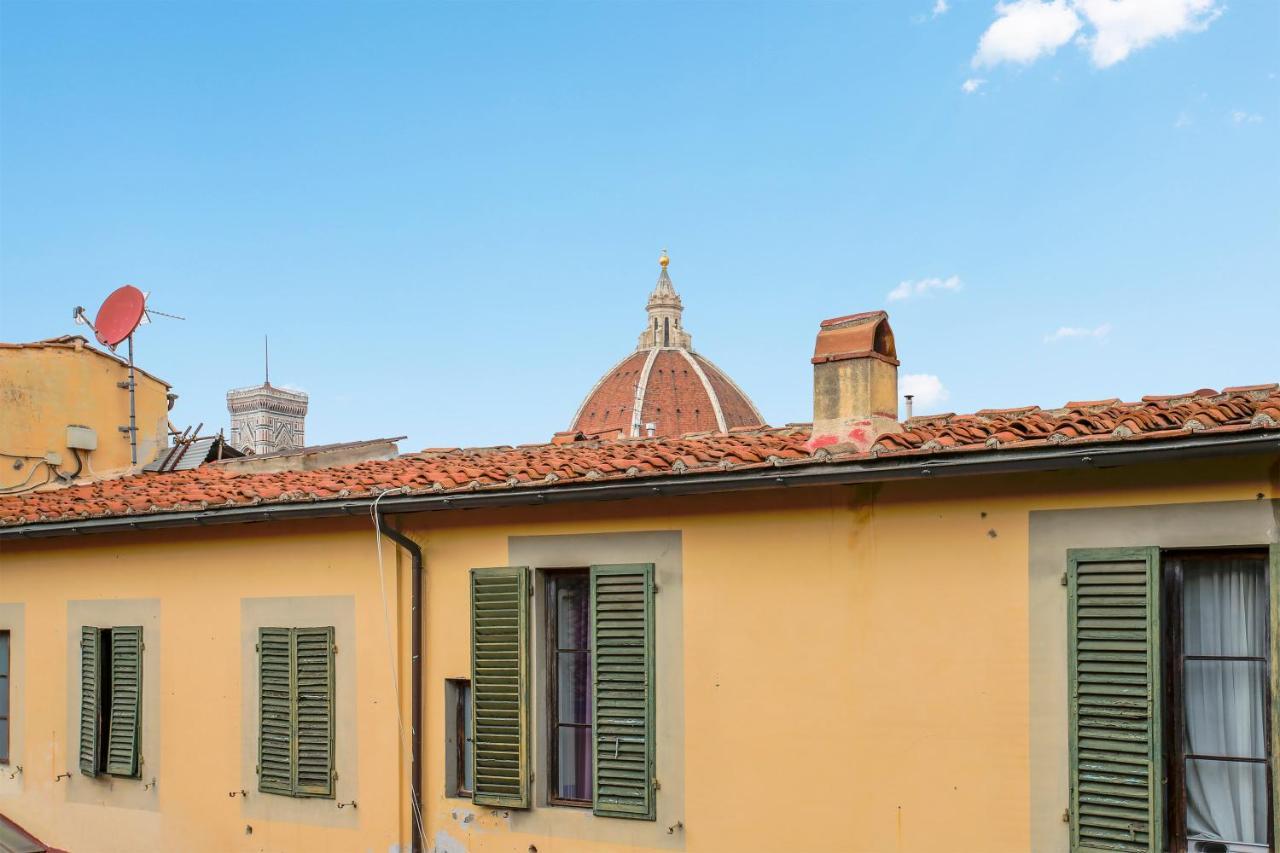 Palazzo Borghese 2 Bedroom Appartamento *