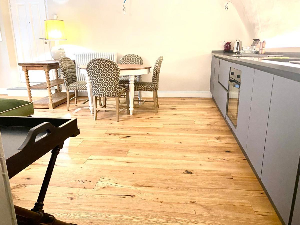 Accademia Newly Renovated Ancient Abbey Appartement Florence