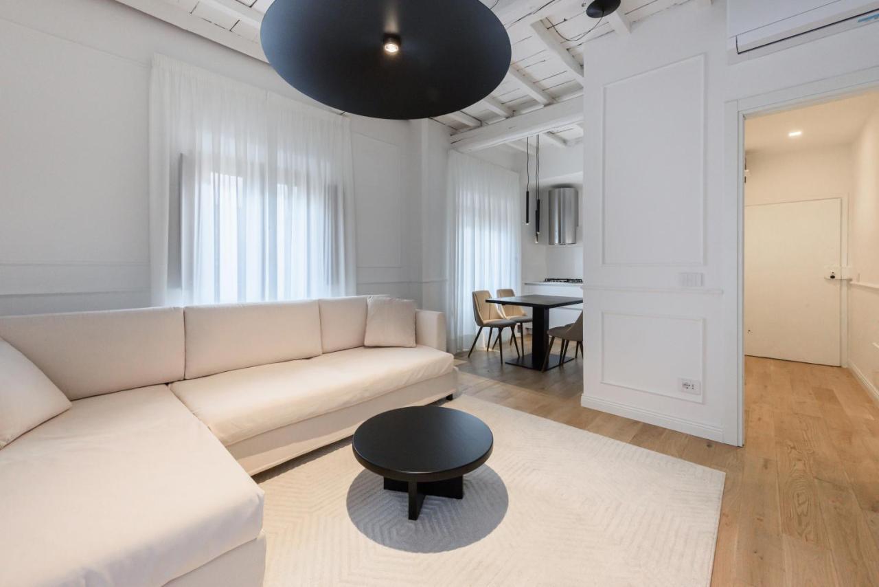 Pitti Prestige By Mmega Apartment *