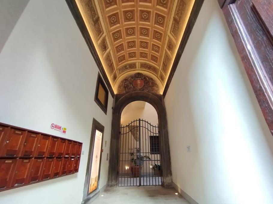 Signoria Deluxe Studio-2 People In Signoria Square Appartement Florence