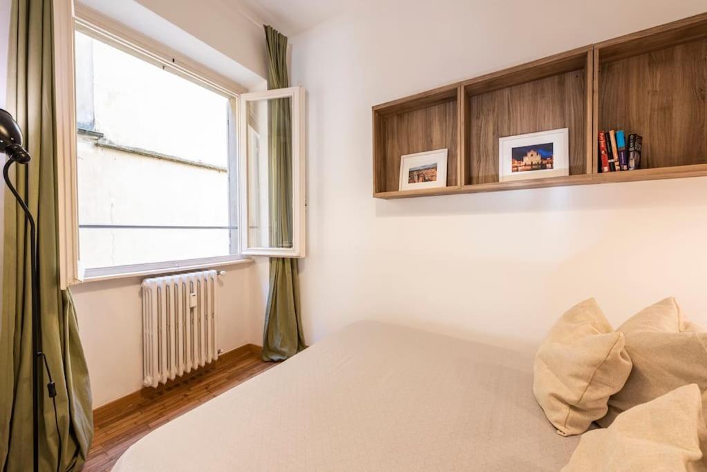 Apartment Wonderful Ponte Vecchio At A Breath. *