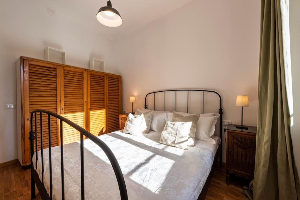 Wonderful Ponte Vecchio At A Breath. Apartment *