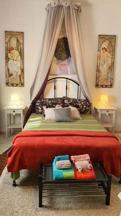 In House.. Florence