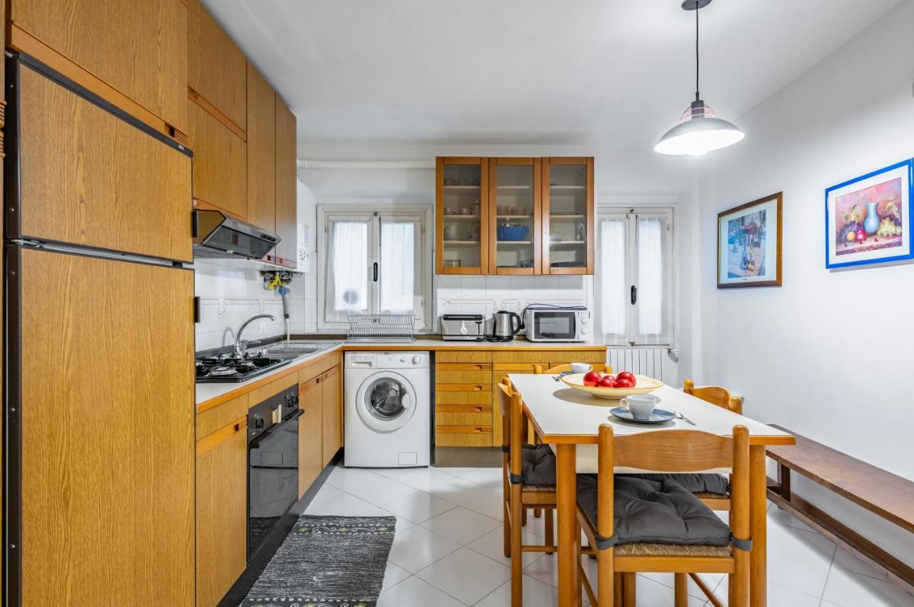 Sant'ambrogio Apt: Your Hideaway Apartment *