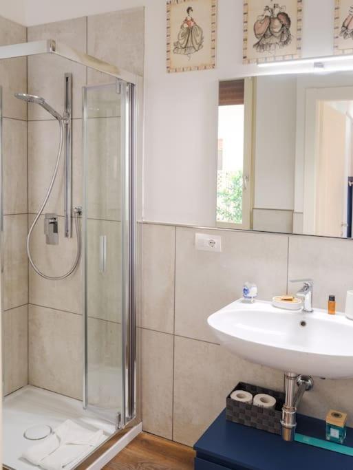 Casa Silvia - Honeymoon Flat With Terrace Florença