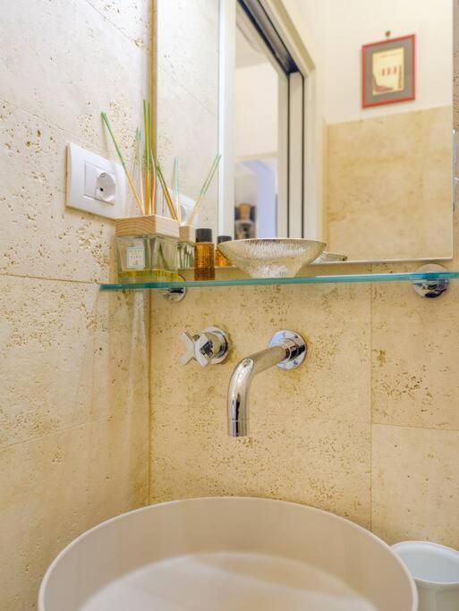 Casa Silvia - Honeymoon Flat With Terrace Florença