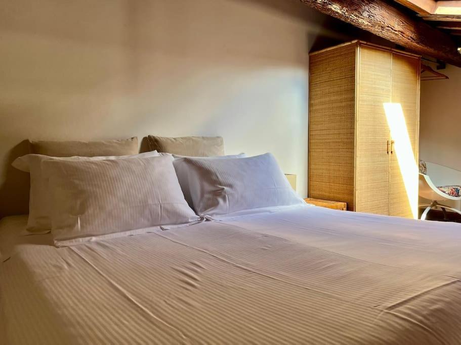 Appartement Spacious Near Arno River