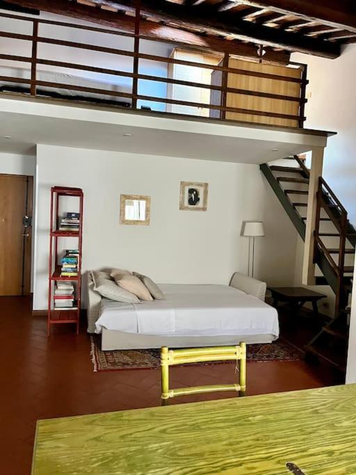 Spacious Near Arno River Appartement