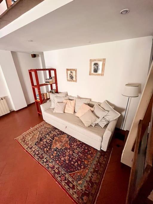 Spacious Near Arno River Florence